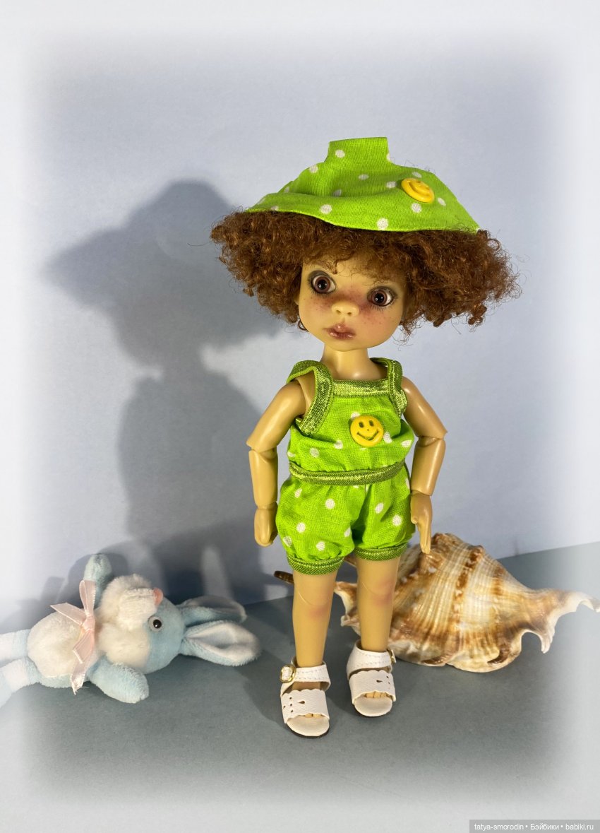 Лиза Ким Лашер и ее одежда