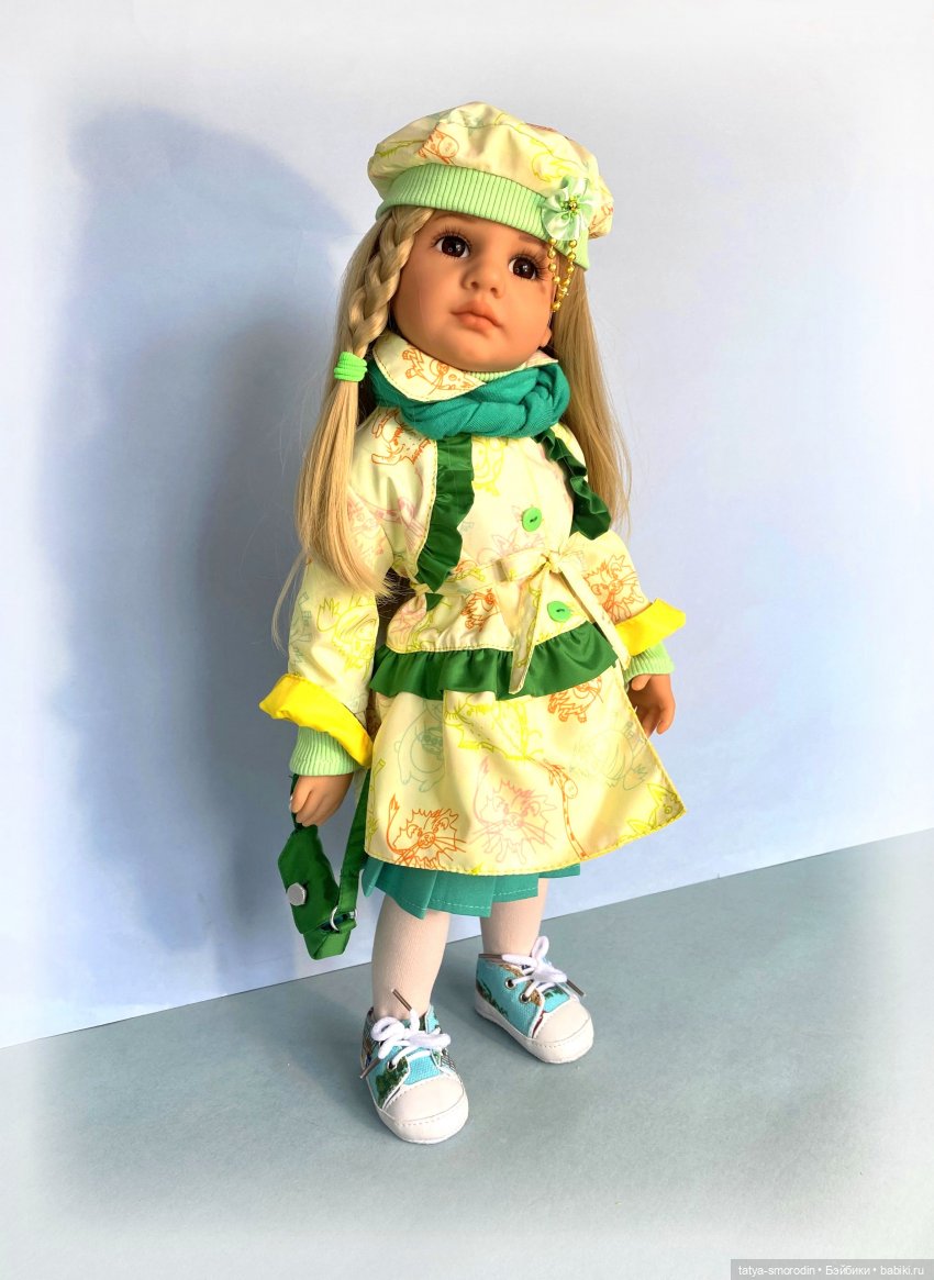 Эта нарядная плащовка — Одежда и обувь для кукол своими руками: фото