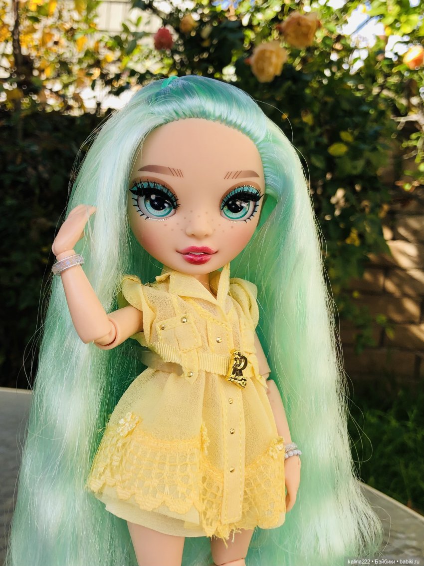 Любимое фото куклы — Коллекции игровых кукол (Playline): фото полок (фото 4)