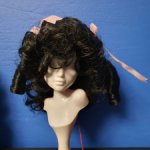 Парик Monique Tiffany 8 - 9 чёрный с розовыми ленточками