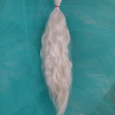 Превращение руна ангорской козочки в шелковые локоны