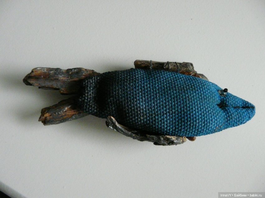 В единственном экземпляре Заяц и волк