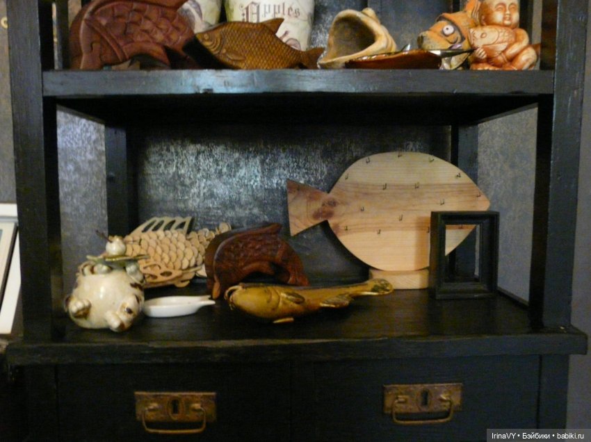 Нижняя полка.