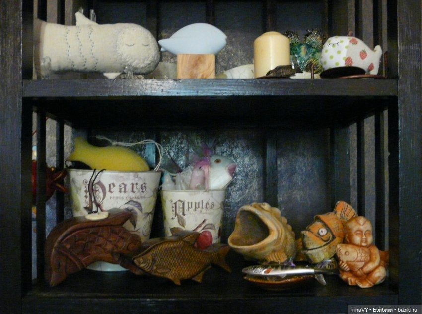 Вторая полка.