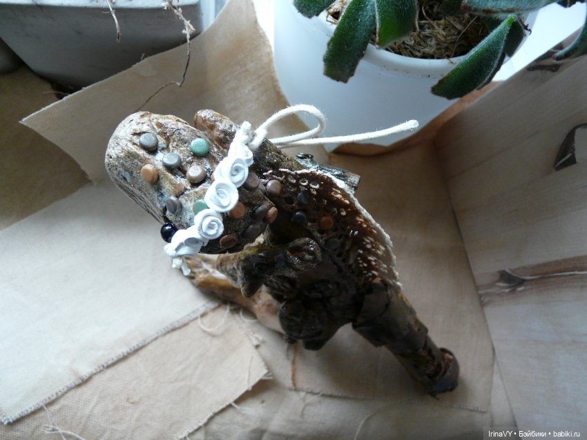 Грубые фактуры для нежных образов. Украшения и игрушки