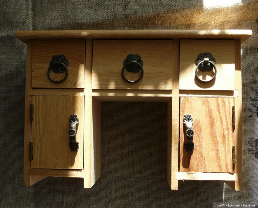 «Мой письменный верный стол!». Столик-шкатулка в винтажном стиле