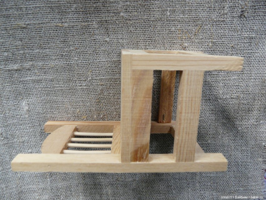 Самый важный предмет мебели. Кукольный стульчик в винтажном стиле (фото 2)