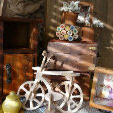 «Мой письменный верный стол!». Столик-шкатулка в винтажном стиле