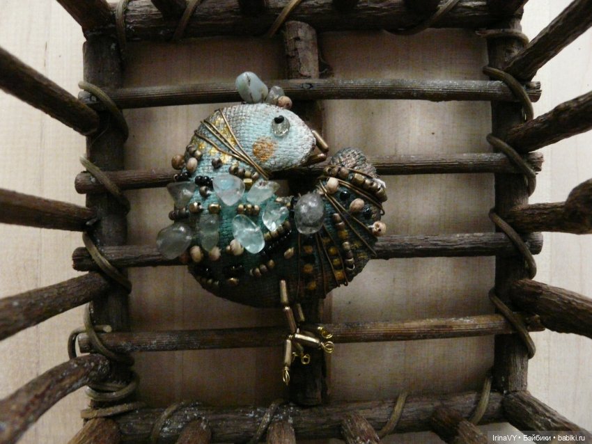 Птицы и рыбы. Игрушки-броши, или броши-игрушки