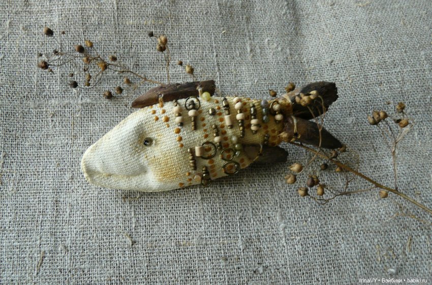 Птицы и рыбы. Игрушки-броши, или броши-игрушки (фото 8)