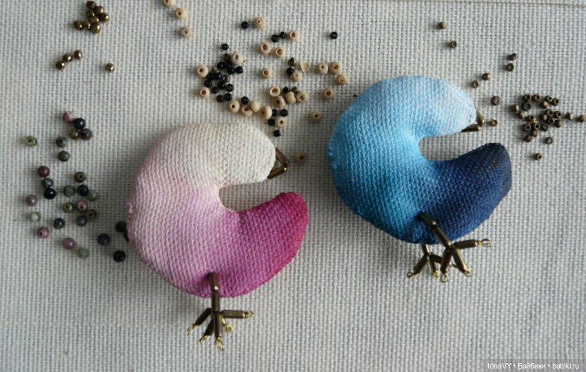 Птицы и рыбы. Игрушки-броши, или броши-игрушки (фото 10)