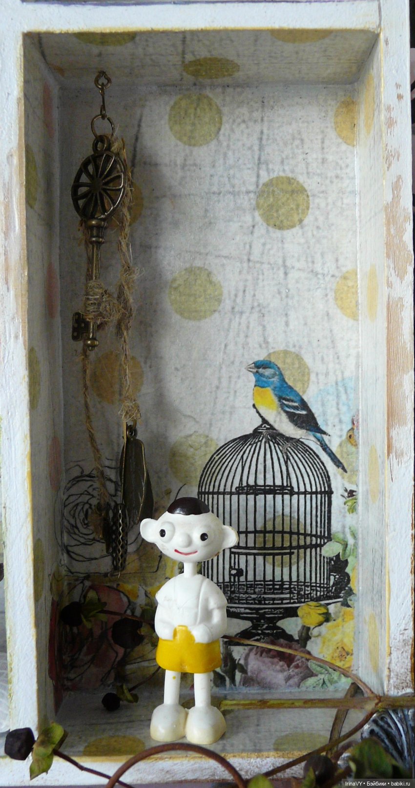 Витринка для мелочей в стиле шебби-шик | Бэйбики Витринка для мелочей в стиле шебби-шик
