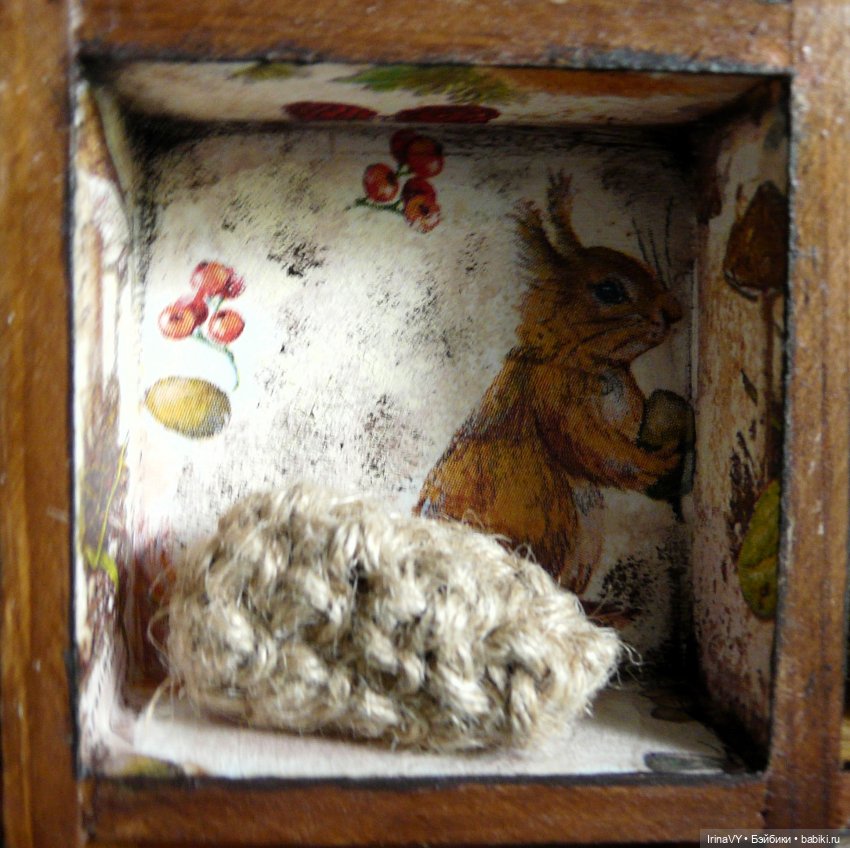 Витринка для игрушек "Белки" (фото 8)