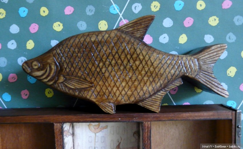 Витринка для игрушек "Мудрый ворон, ловкий кот"