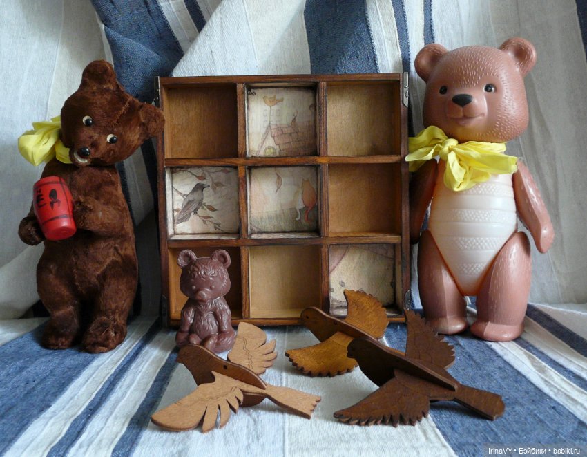 Витринка для игрушек "Мудрый ворон, ловкий кот"