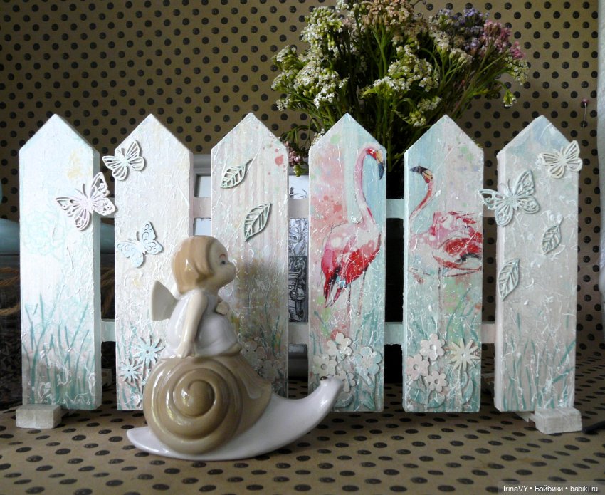 Переделка заборчика. Красим цветы