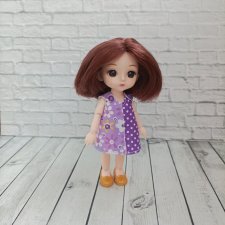 Сарафанов много не бывает