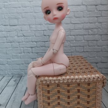 Большая шарнирная девочка