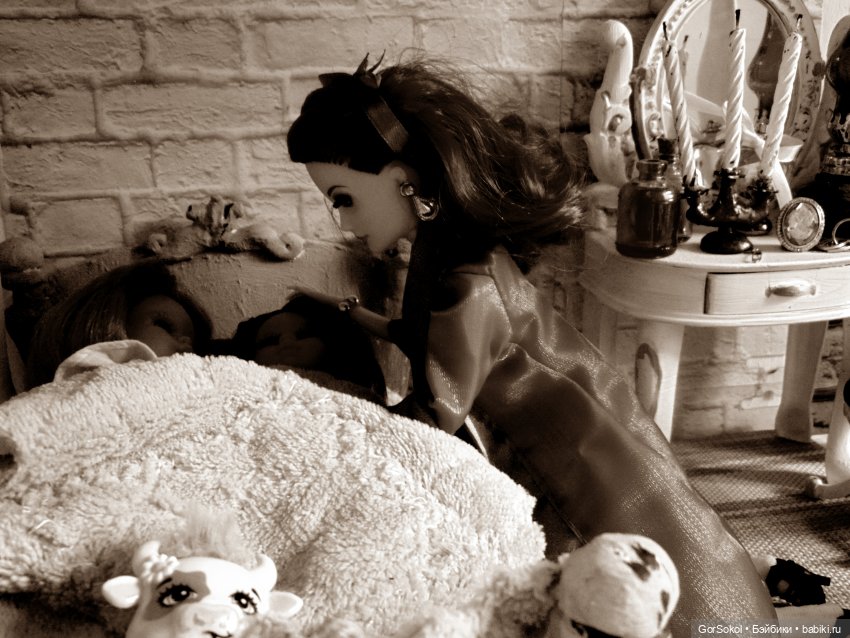 В ДОМЕ сезон 2 Крот 1 серия