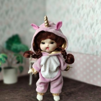 А вы верите в единогоров? Тогда мы идем к вам