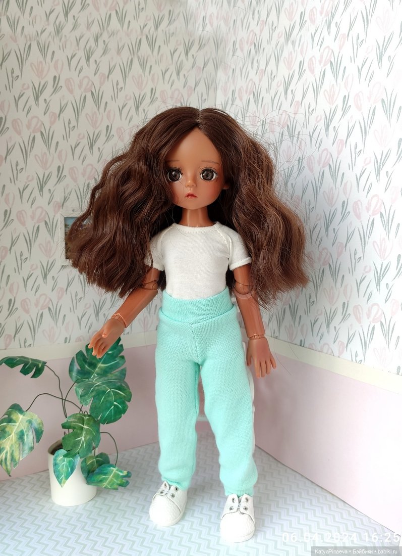 Костюмчики для больших шарнирных девочек