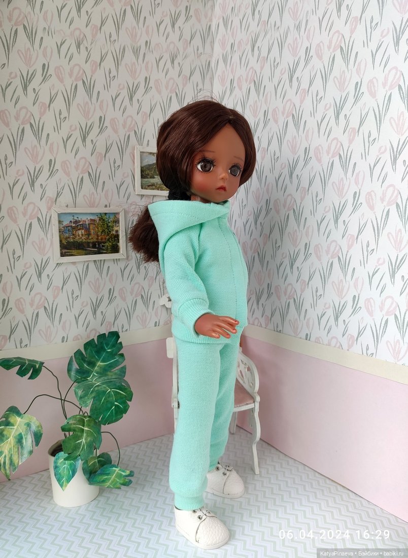 Костюмчики для больших шарнирных девочек