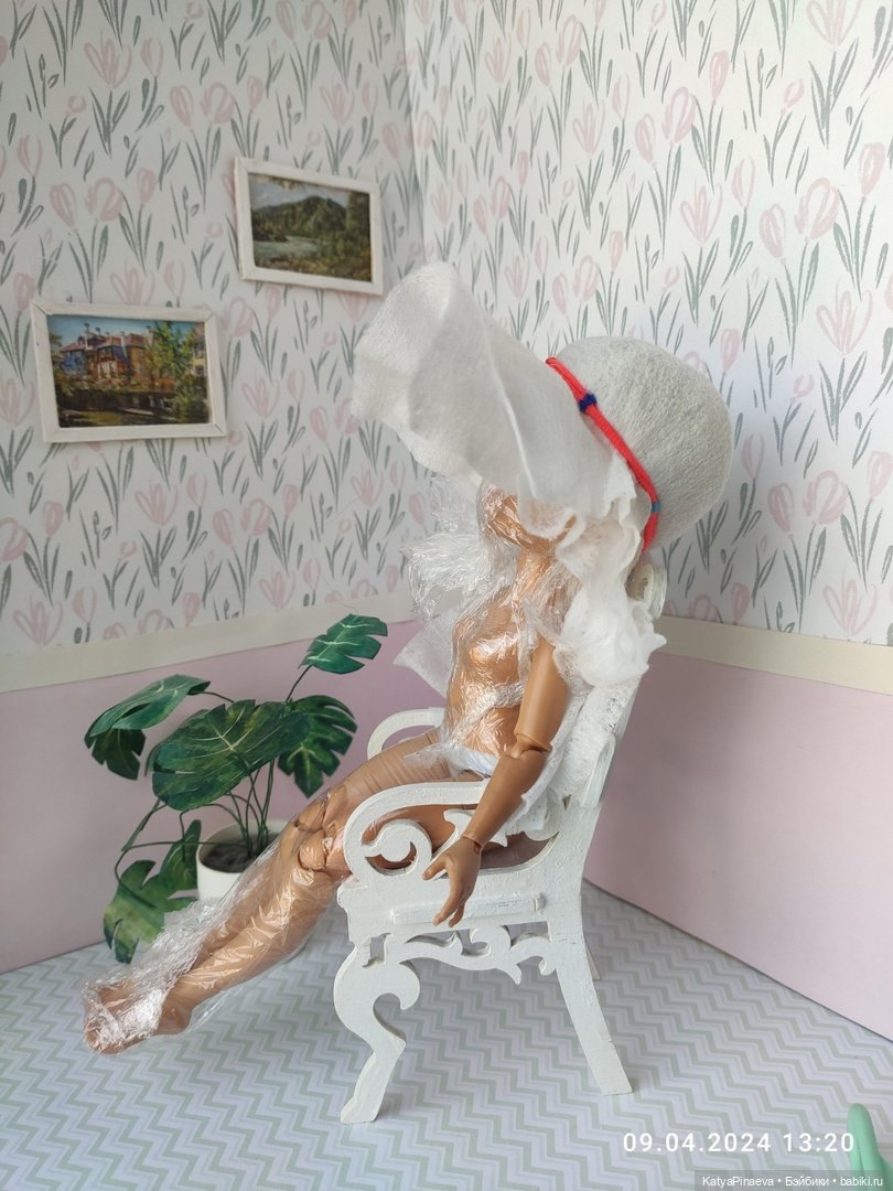 Парик для Эви и обновка для Крис