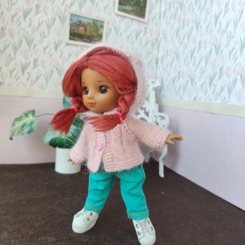 И снова не платьишка, а кардиган