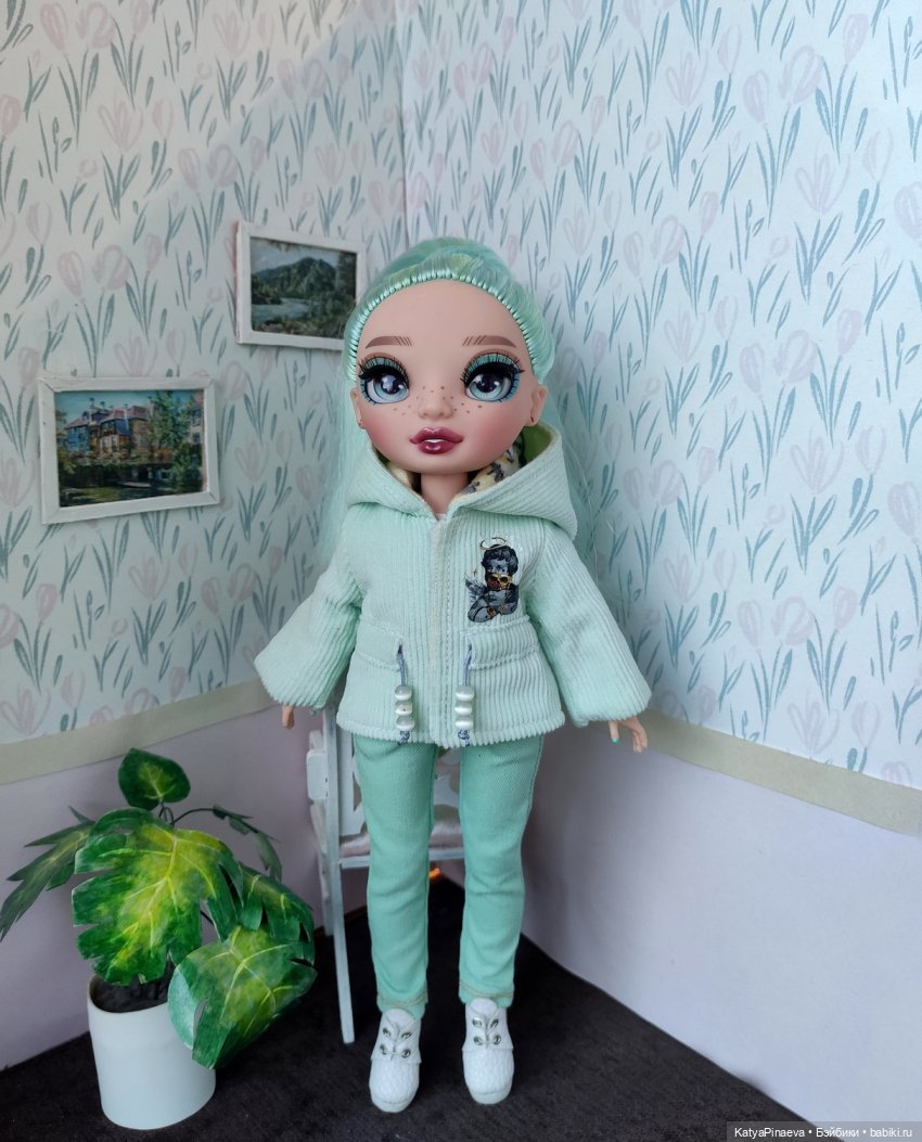 Куртка для Дафни и наряд Снегурочки для Санни (фото 2)