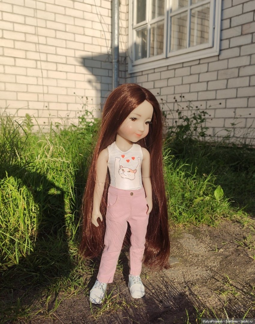 прогулка по Минску | Бэйбики Прогулка по Минску — Куклы Ruby Red (Руби Ред) Fashion Friends: Siblies