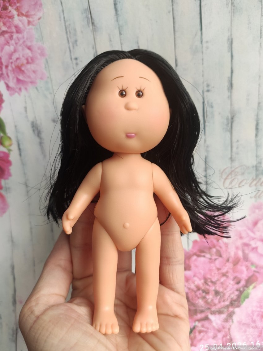 Мой микробушек — Куклы Nines d'Onil (Нинес): Миа (Mia) (фото 3)