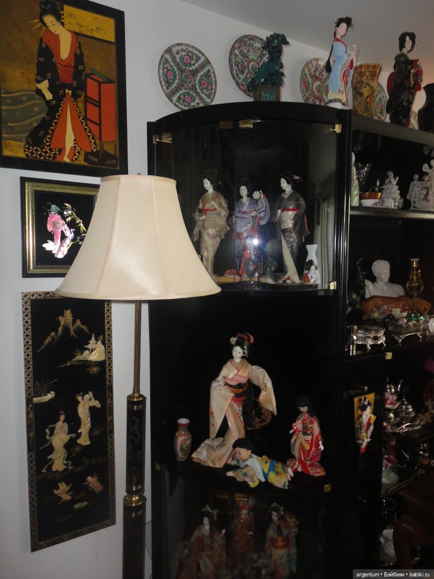 Это часть моей коллекции японских кукол-гейш.