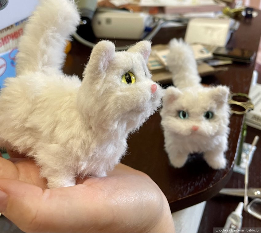 Котята из синельной проволоки, игрушки своими руками