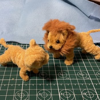 Чтобы Лёве не было скучно