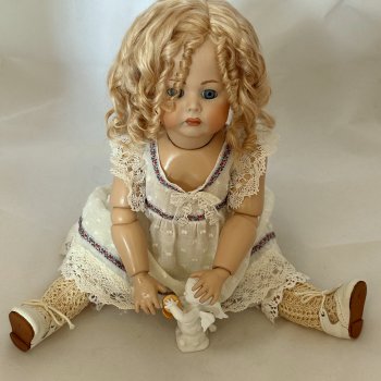 Fany - еще одна кукла, которая решила остаться