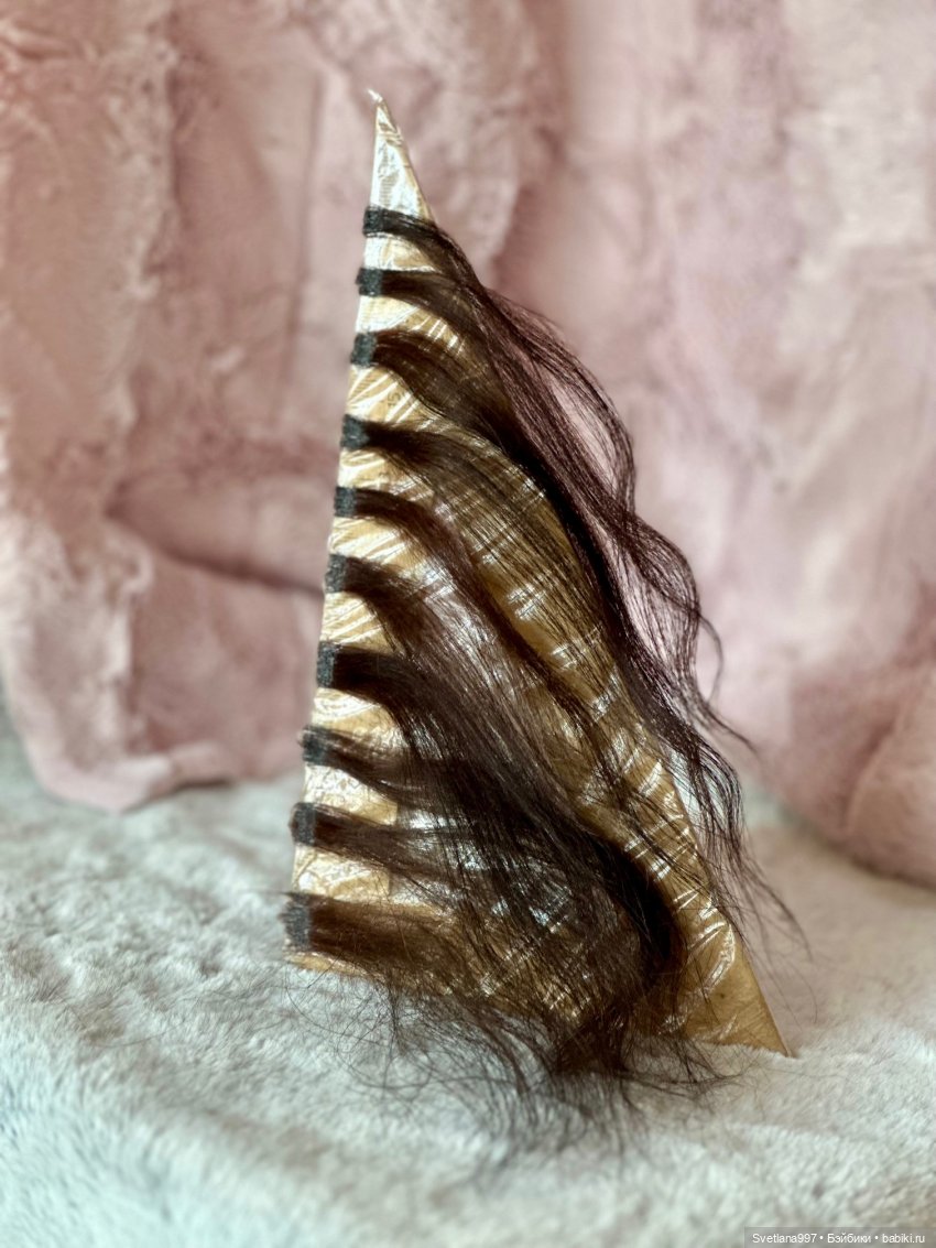 Не знаете, куда деть старые бабушкины пуговицы? Локоны для Лати. Парик (фото 2)