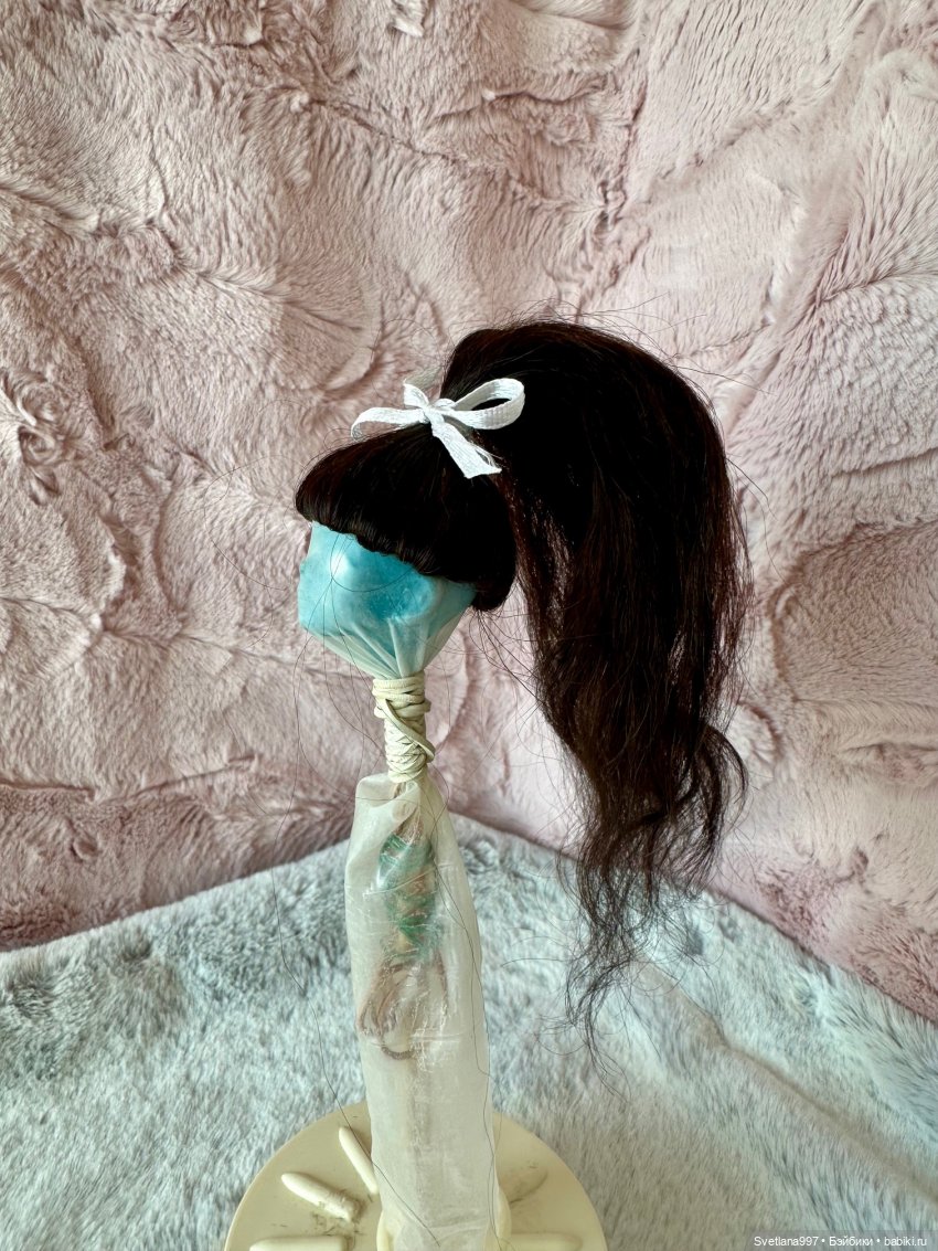 Не знаете, куда деть старые бабушкины пуговицы? Локоны для Лати. Парик (фото 5)