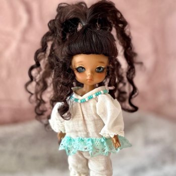 Не знаете, куда деть старые бабушкины пуговицы? Локоны для Лати. Парик.