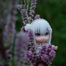 Эмилия в саду