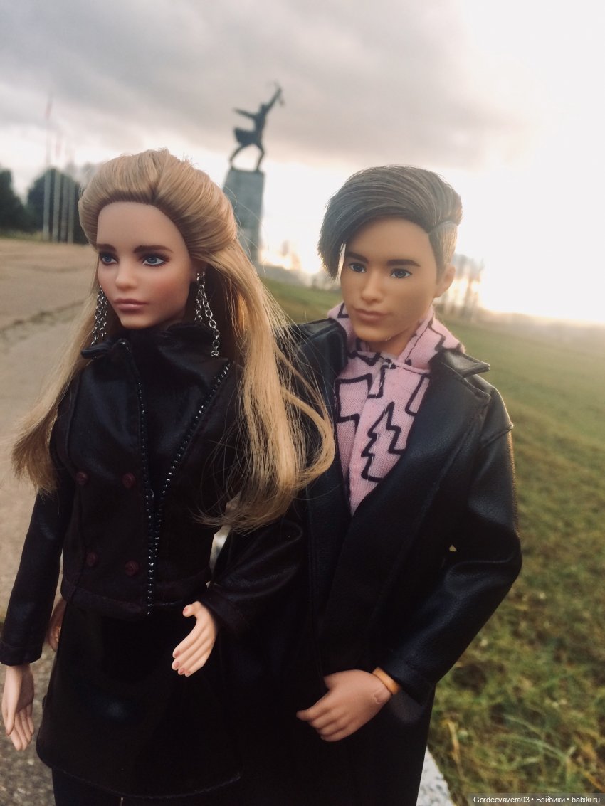 Вышли погулять — Куклы Barbie (Барби): Looks (фото 3)