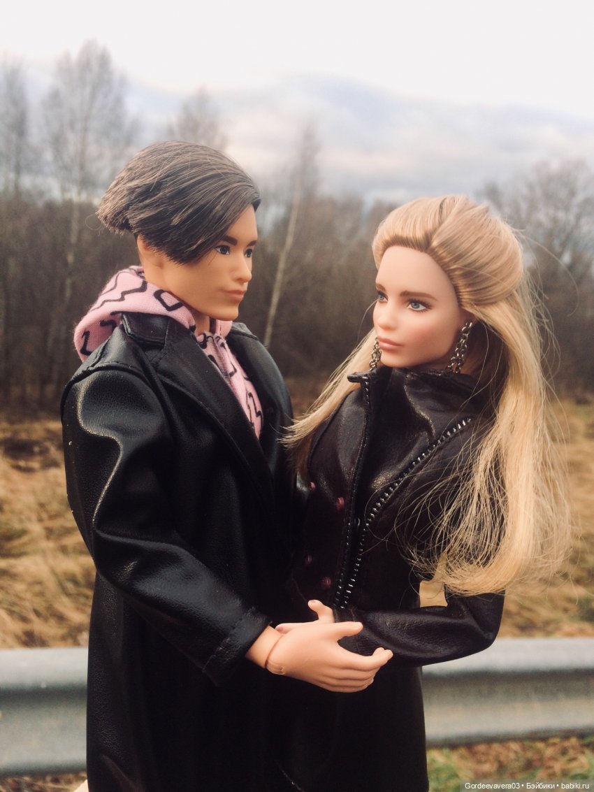 Вышли погулять — Куклы Barbie (Барби): Looks (фото 4)