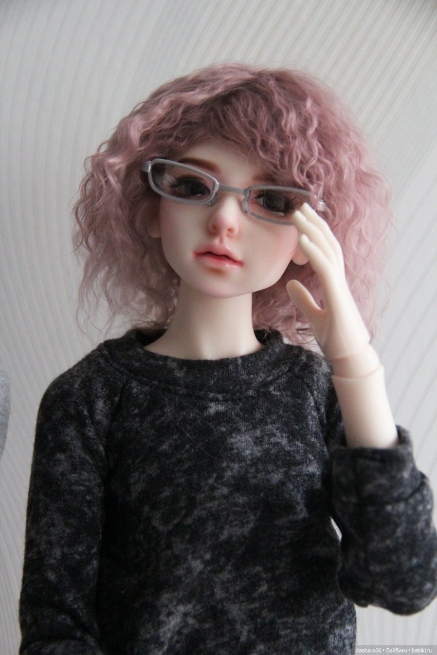 Друзья-очкарики: идем гулять