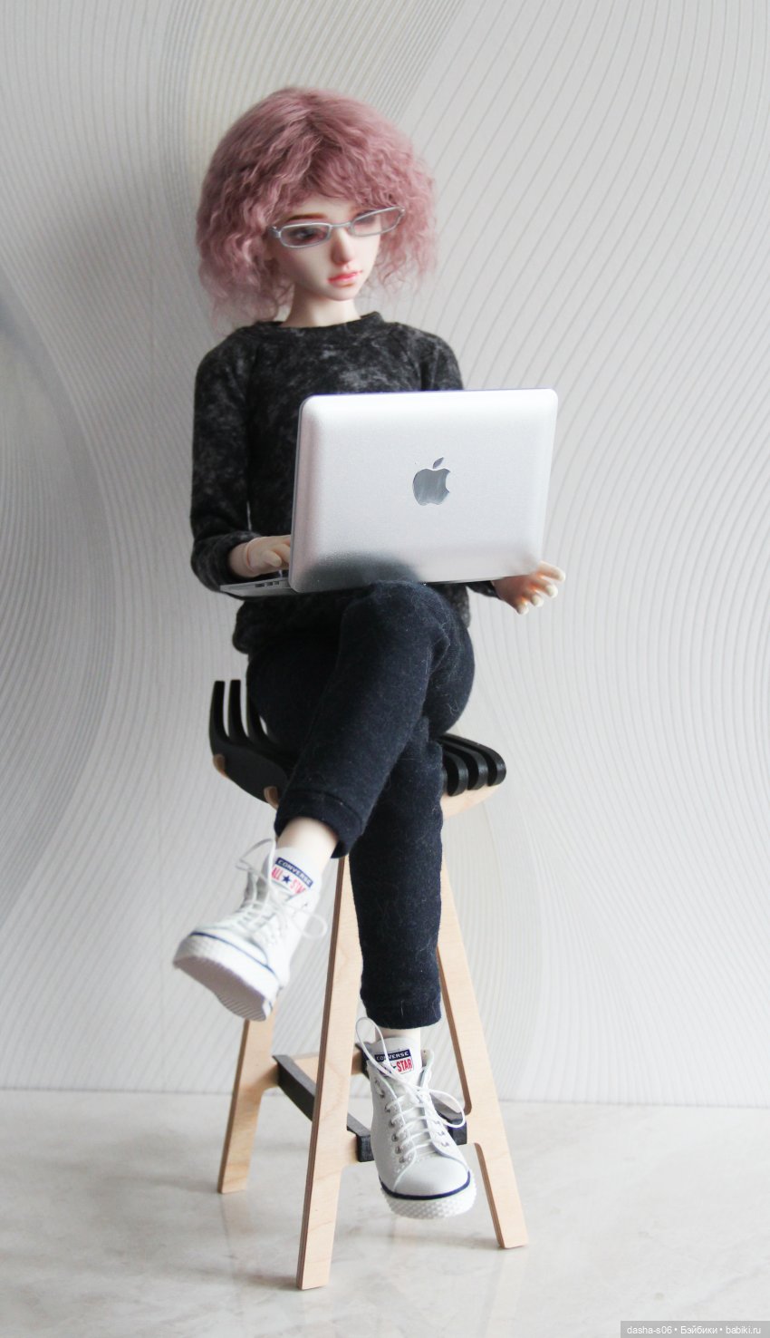 Друзья-очкарики: идем гулять