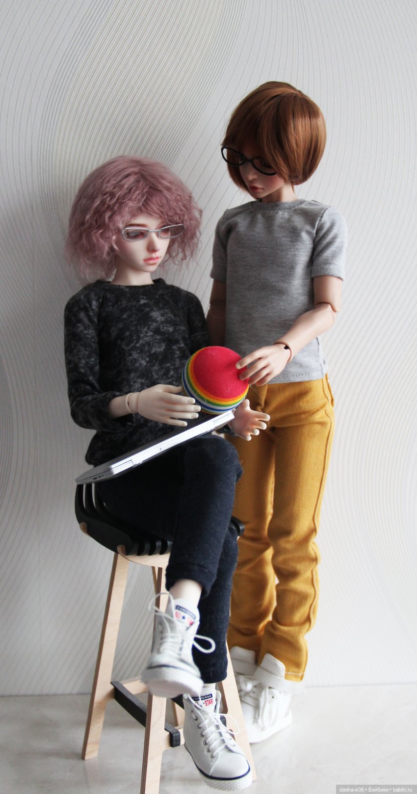 Друзья-очкарики: идем гулять (фото 9)