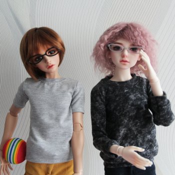 Друзья-очкарики: идем гулять!