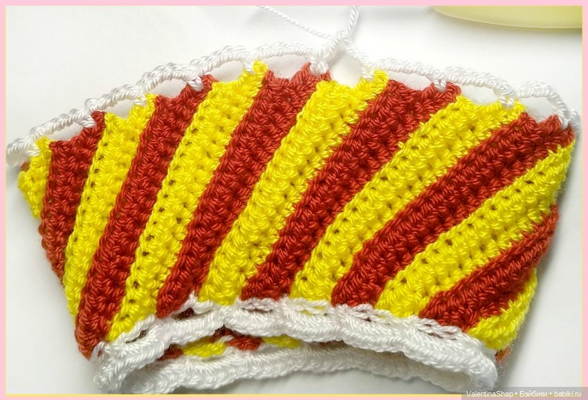 Мастер-класс по вязанию Юбочки и топа крючком для кукол Paola Reina (фото 7)