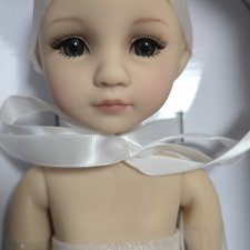 Изабелла Ruby Red нюд и без паричка