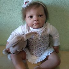 Задумчивая девочка, молд Luna от Анны Арутюнян