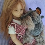 Коллекционная виниловая красавица со своим другом