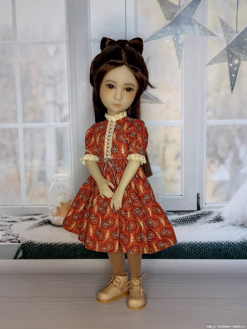 Чтобы сделать девушку счастливой, надо купить ей платьице и устроить фотосессию - 1 :))